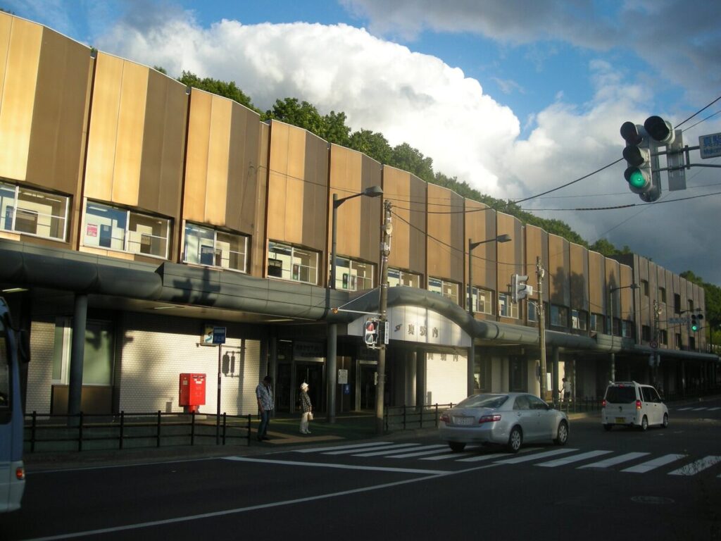 真駒内駅